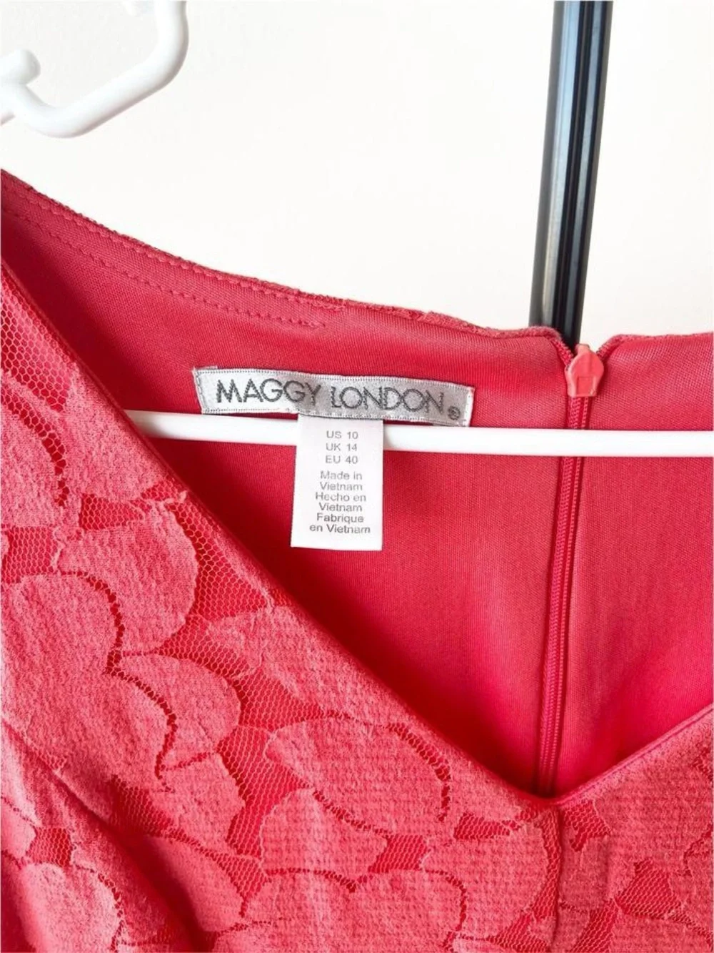 Maggy London Fit & Flare Dress in Vibrant Coral Pink Size 10 - Picture 5 of 7
